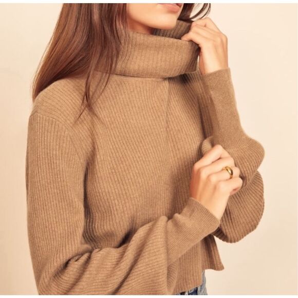NWOT Reformation Luisa Cropped cashmere Sweater Camel Color, Large $228 A23 - Picture 1 of 9
